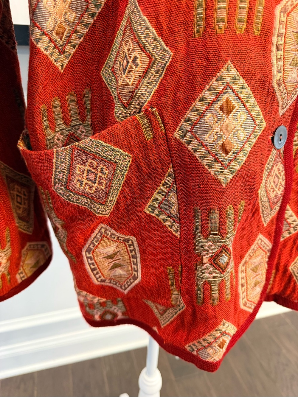VTG The Limited Collection Tapestry Jacket Aztec Southwestern Red Boho Coat L - Picture 10 of 13